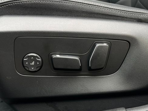 Used 2024 BMW i5 M60 w/ Premium Package image 31