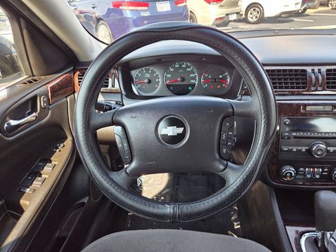 Used 2016 Chevrolet Impala LT FWD image 22