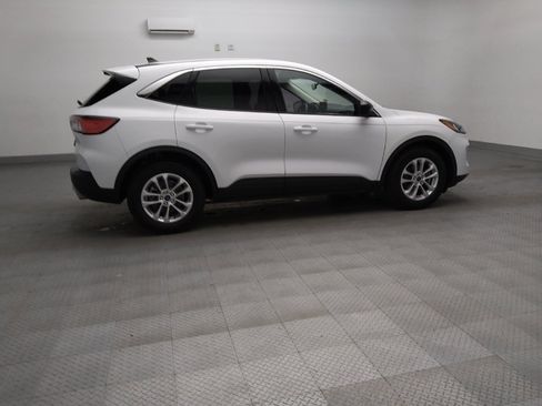 Used 2022 Ford Escape SE w/ Convenience Package FWD image 10