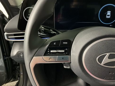 New 2026 Hyundai Elantra Limited image 28