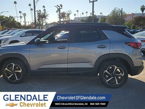 Used 2023 Chevrolet TrailBlazer RS w/ Sun and Liftgate Package image 5