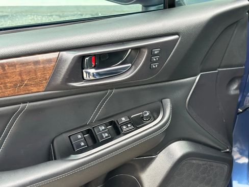 Used 2019 Subaru Outback 2.5i Limited image 11