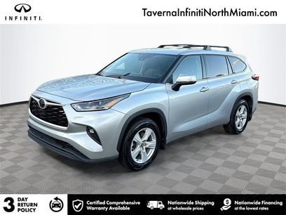 Used 2021 Toyota Highlander LE