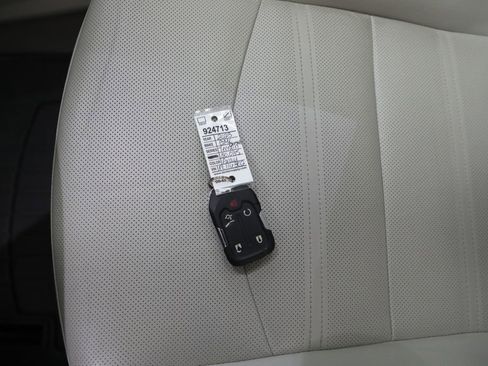 Used 2023 GMC Terrain Denali AWD/4WD image 26
