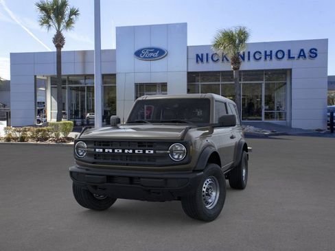 New 2025 Ford Bronco Base image 2