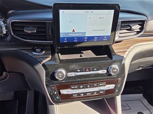 Used 2021 Ford Explorer Limited w/ Equipment Group 301A image 17