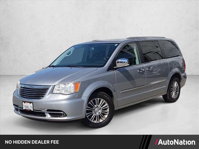 Used 2014 Chrysler Town & Country Touring-L w/ Driver Convenience Group FWD image 1