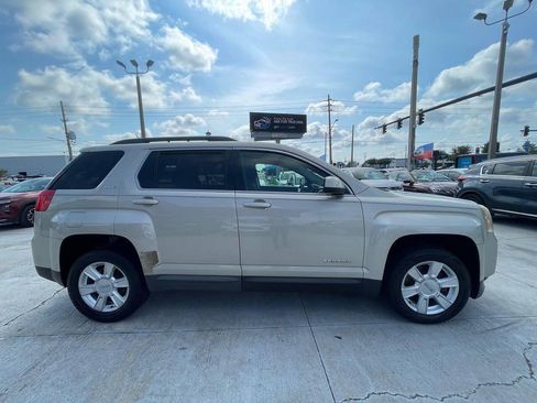 Used 2013 GMC Terrain SLE FWD image 13