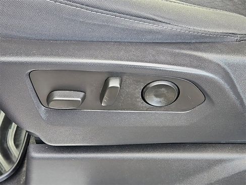 Certified 2023 Chevrolet Silverado 1500 LT image 25