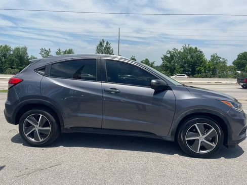 Used 2022 Honda HR-V EX-L image 4