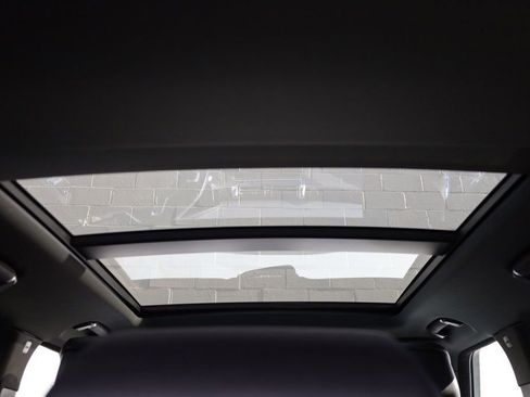 Used 2019 Land Rover Range Rover image 12