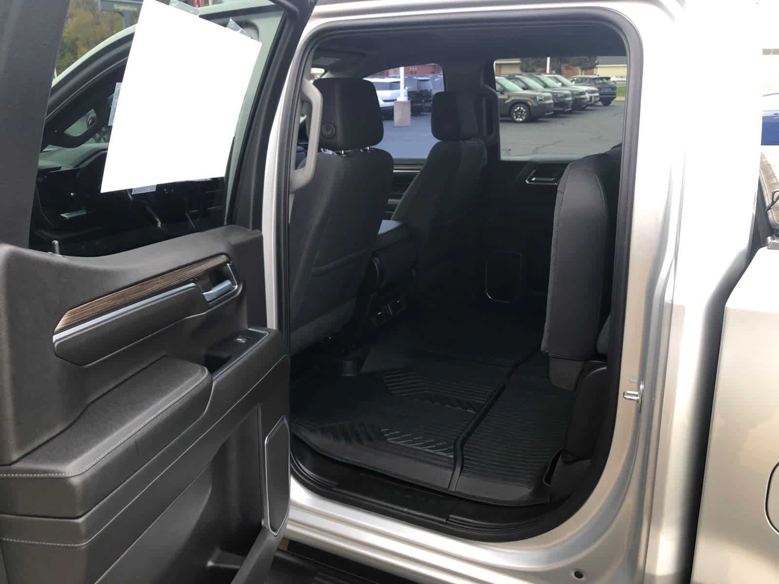 Used 2022 Chevrolet Silverado 1500 RST AWD/4WD image 15