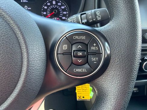 Used 2022 Kia Soul LX w/ Technology Package FWD image 24