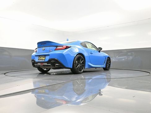 Used 2022 Toyota GR86 Premium w/ ALL Weather Mat Package (TMS) image 52