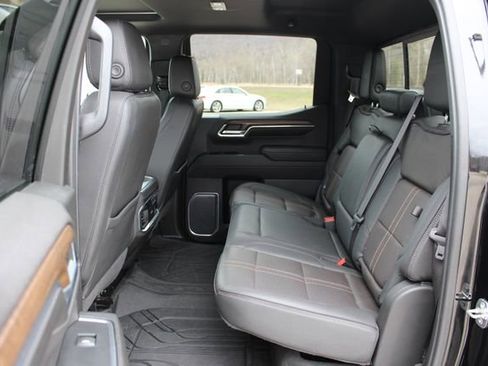 Used 2023 Chevrolet Silverado 1500 High Country w/ High Country Premium Package image 11