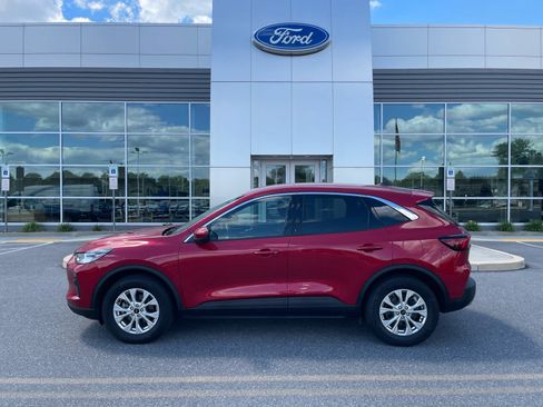 Used 2023 Ford Escape Active w/ Tech Pack #2 AWD/4WD image 1