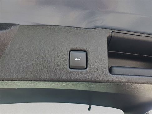 New 2025 Ford Escape SE image 10