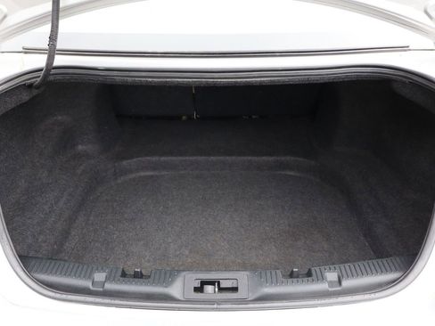 Used 2015 Ford Taurus SEL w/ Equipment Group 201A image 14