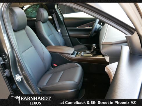 Used 2025 MAZDA CX-30 AWD 2.5 S w/ Premium Package image 8
