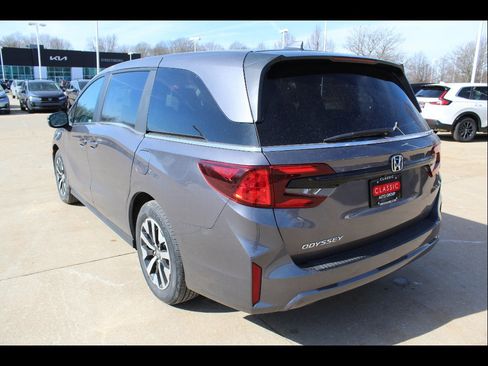 New 2026 Honda Odyssey EX-L image 5