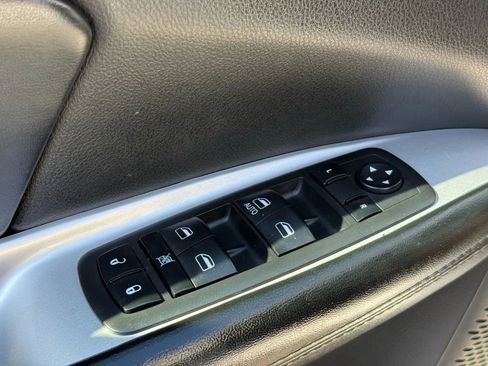 Used 2016 Dodge Journey SXT image 17