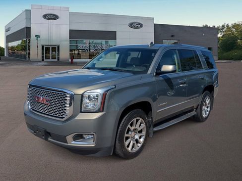 Used 2017 GMC Yukon Denali w/ Open Road Package image 5
