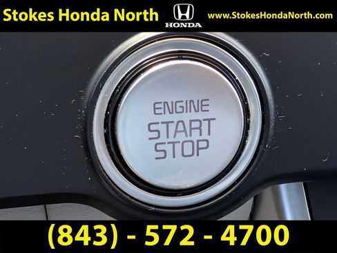 Used 2023 Kia Carnival LX FWD image 29