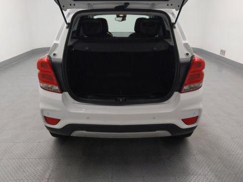 Used 2022 Chevrolet Trax LT w/ Driver Confidence Package AWD/4WD image 29