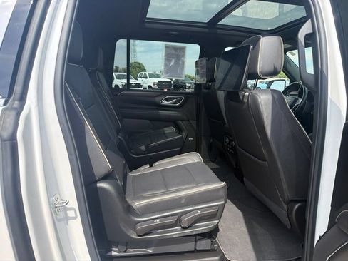 Certified 2023 Chevrolet Suburban Premier w/ Advanced Technology Package AWD/4WD image 41