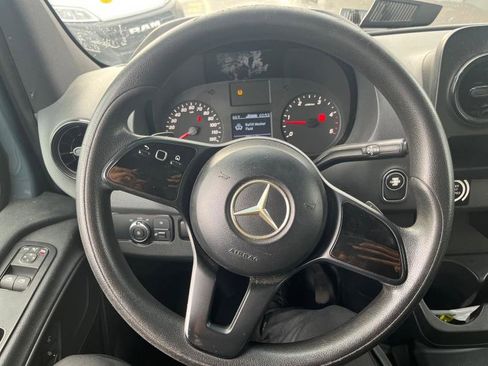 Used 2019 Mercedes-Benz Sprinter 170 image 14