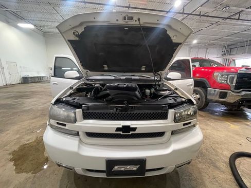 Used 2008 Chevrolet TrailBlazer SS w/ Sun And Sound Package image 40