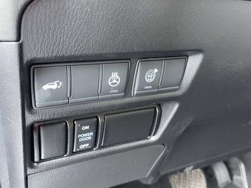 Used 2022 Nissan Armada Platinum w/ Captain's Chairs Package RWD image 20