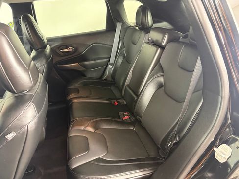 Used 2022 Jeep Cherokee Latitude Lux AWD/4WD image 16