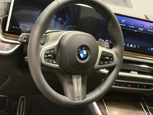 Used 2026 BMW X5 xDrive40i w/ M Sport Package AWD/4WD image 12
