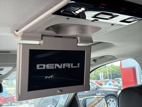 Used 2020 GMC Yukon Denali w/ Denali Ultimate Package AWD/4WD image 13