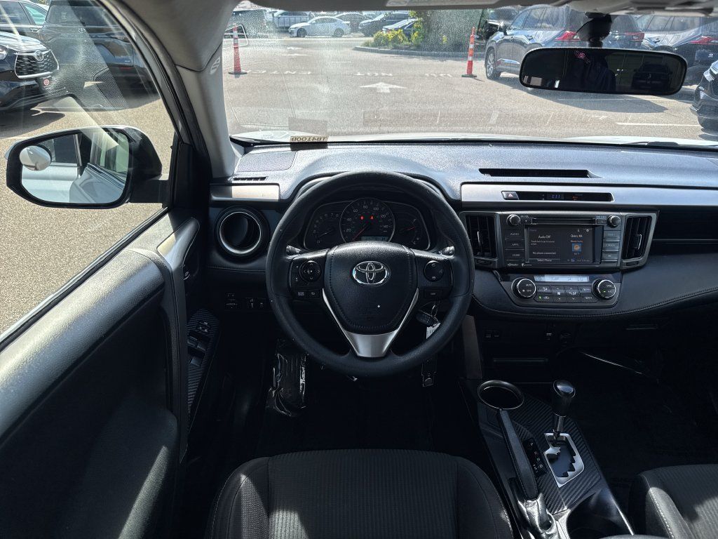 Used 2015 Toyota RAV4 XLE AWD/4WD image 12