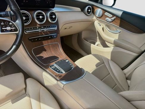 Used 2020 Mercedes-Benz GLC 300 4MATIC image 21