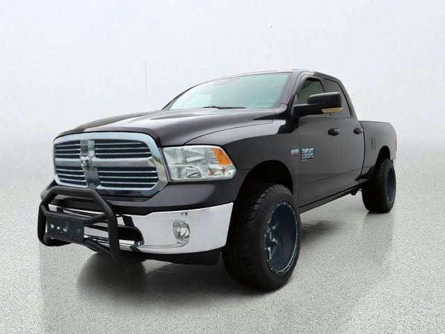 Used 2019 RAM 1500 Classic SLT w/ SLT Plus D←cor Group AWD/4WD image 7