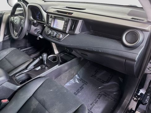 Used 2017 Toyota RAV4 LE image 29