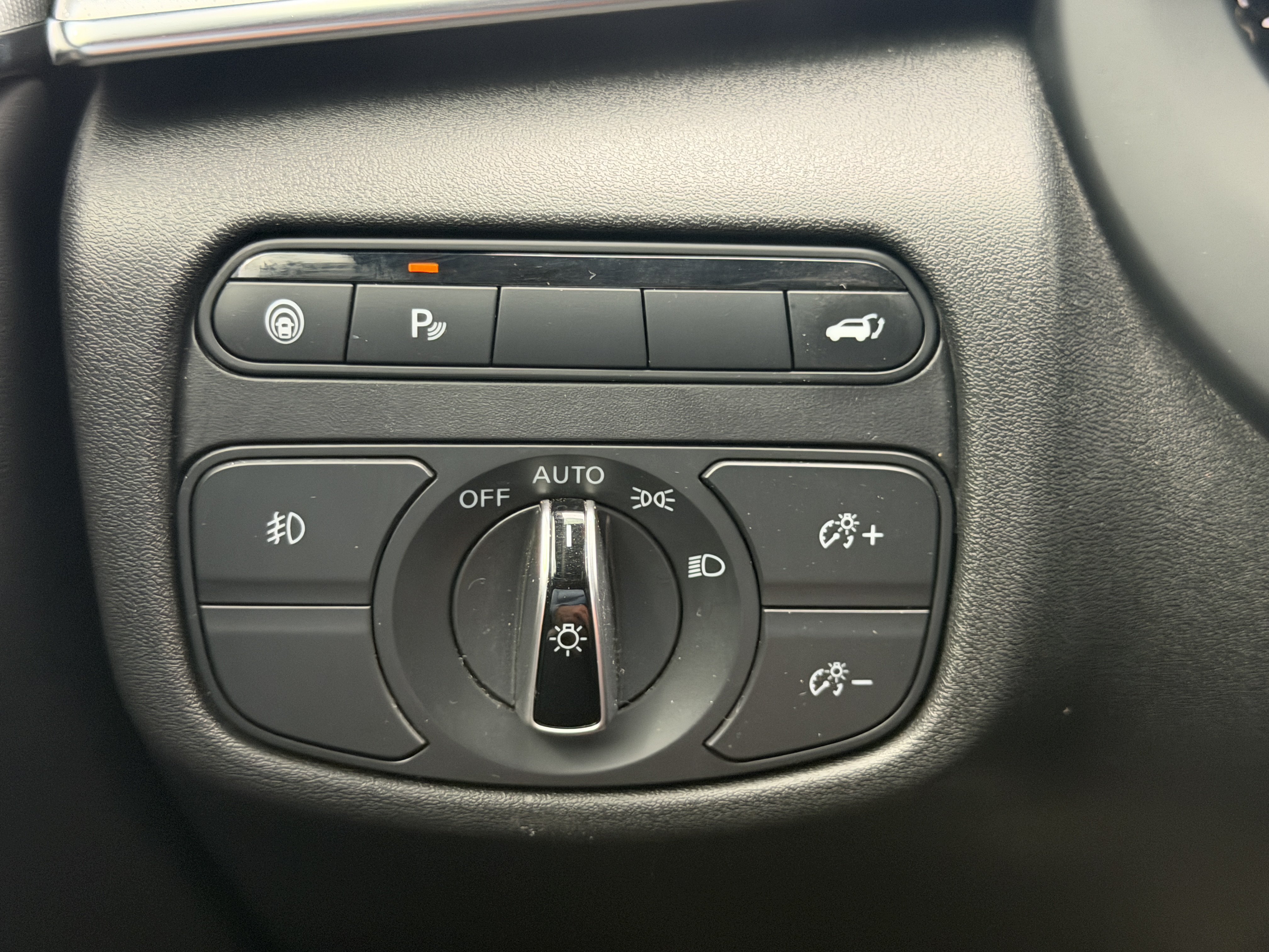 Used 2019 INFINITI QX50 Essential w/ Premium Heat Package FWD image 31