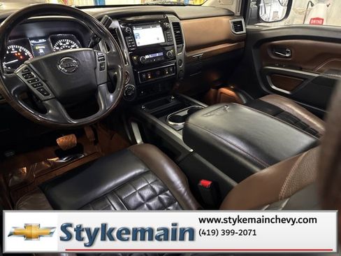 Used 2017 Nissan Titan Platinum Reserve image 6