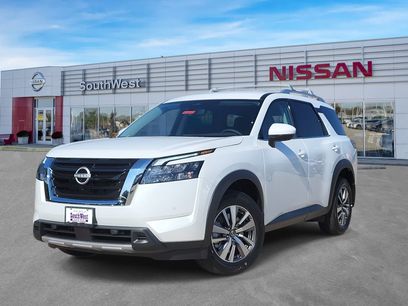 New 2025 Nissan Pathfinder SL