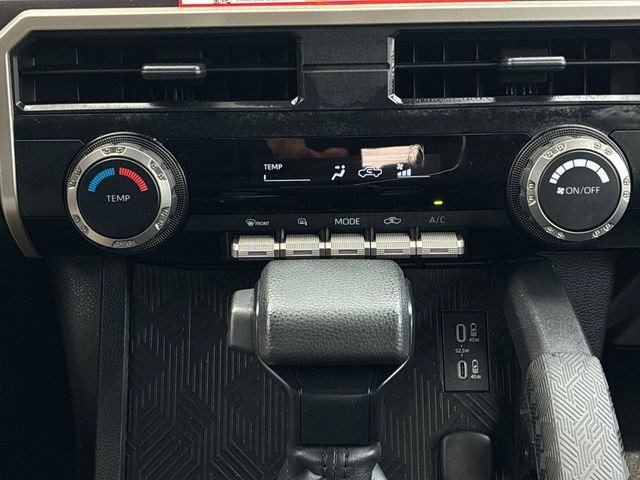 Certified 2025 Toyota Tacoma SR5 AWD/4WD image 19