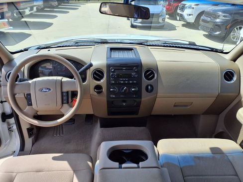 Used 2006 Ford F150 XLT RWD image 11