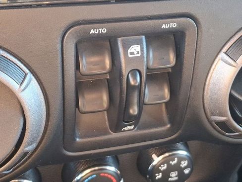 Used 2017 Jeep Wrangler Unlimited Sport w/ Quick Order Package 24S image 23