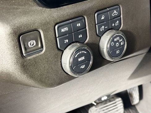 Used 2024 Chevrolet Silverado 1500 High Country w/ Midnight Edition image 10