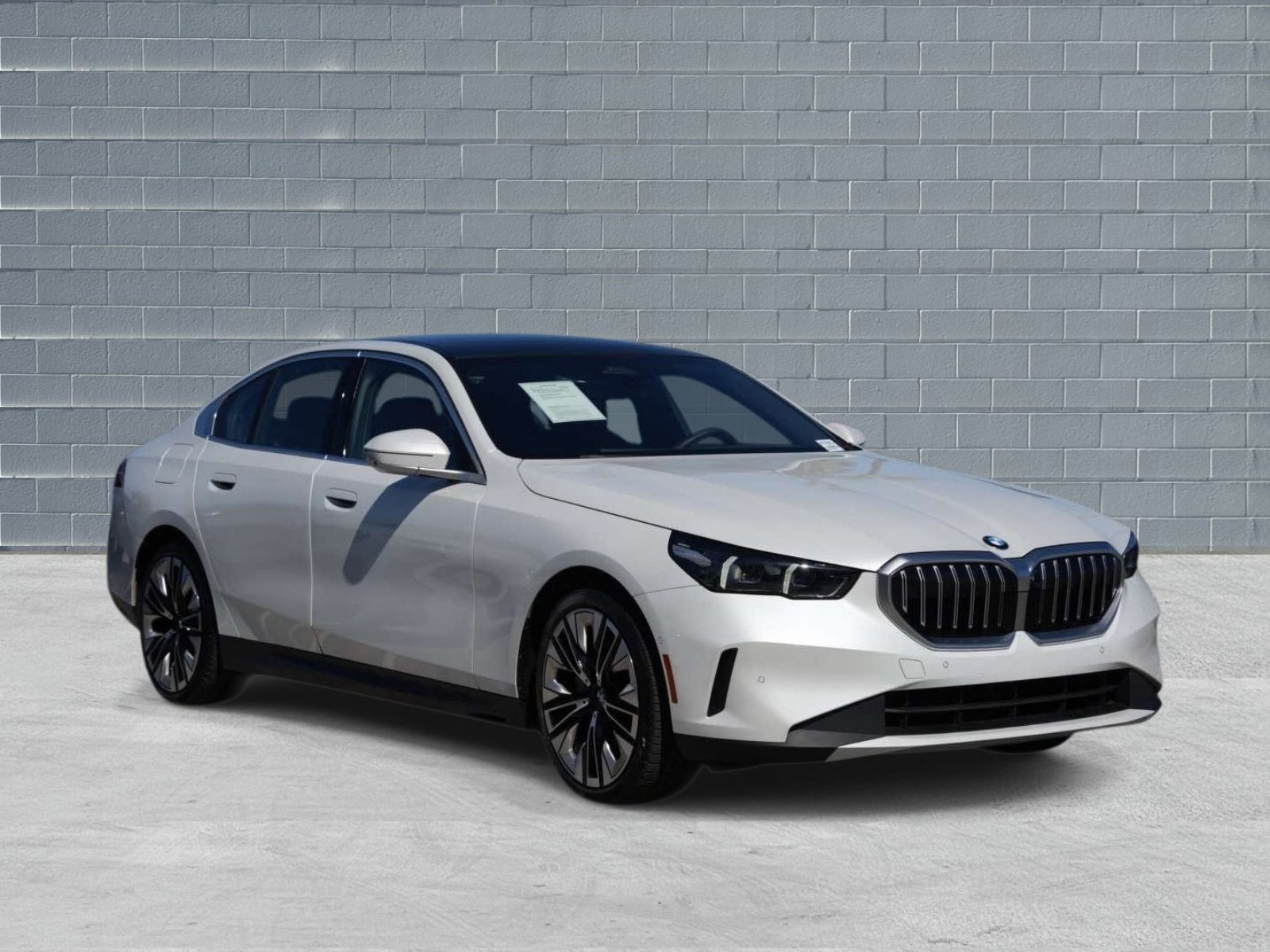 Used 2026 BMW 540i xDrive AWD/4WD image 1