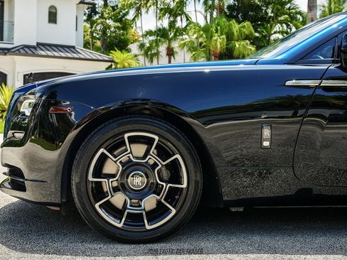 Used 2019 Rolls-Royce Wraith RWD image 4