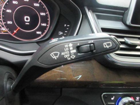 Used 2019 Audi Q5 2.0T Premium Plus w/ Premium Plus Package AWD/4WD image 27