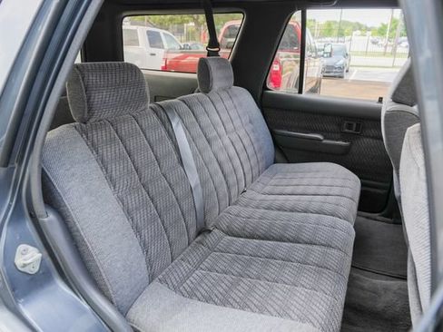 Used 1993 Toyota 4Runner SR5 AWD/4WD image 33